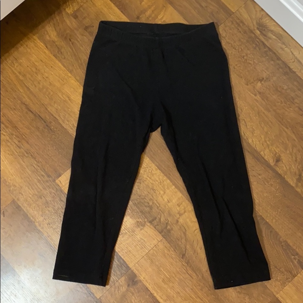 Black capri leggings
